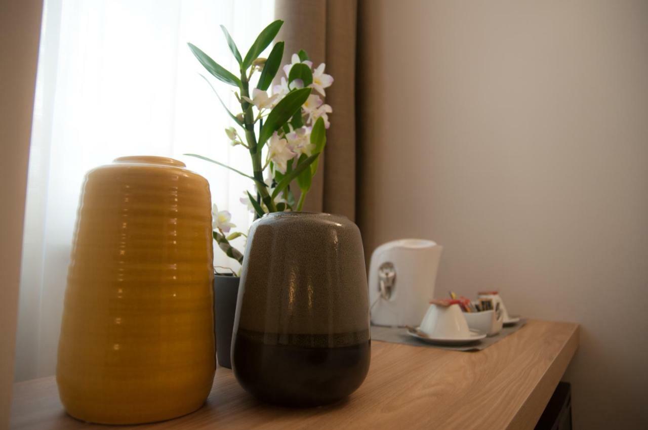 Hotel Dimorae Rooms And Suites - Apartments Civitanova Marche Luaran gambar