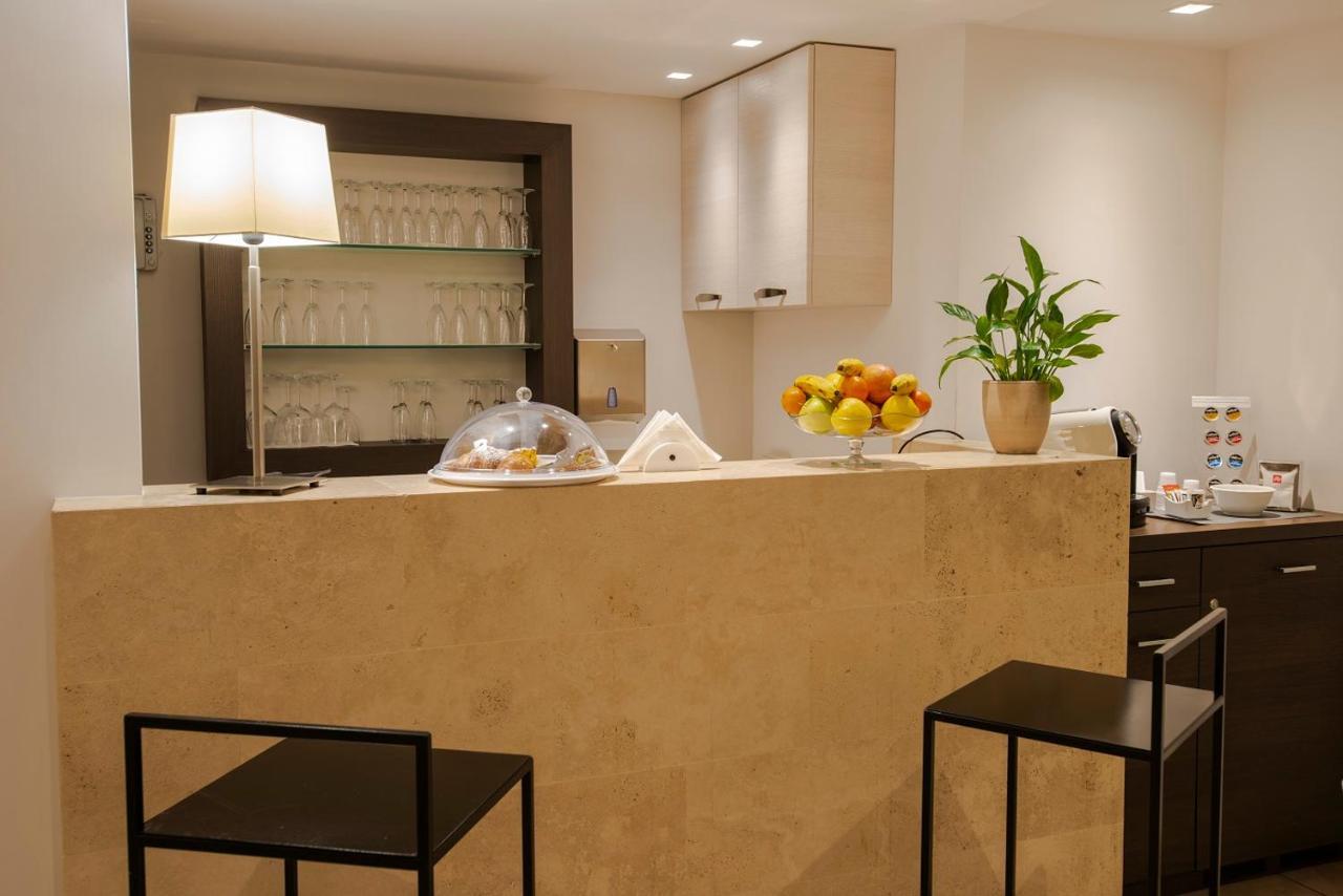 Hotel Dimorae Rooms And Suites - Apartments Civitanova Marche Luaran gambar
